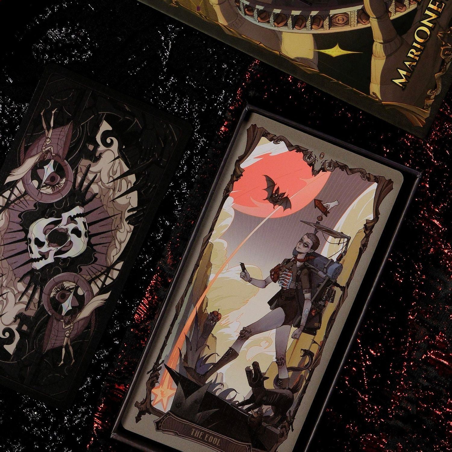 Null Marionette Tarot Deluxe Edition – product view 4