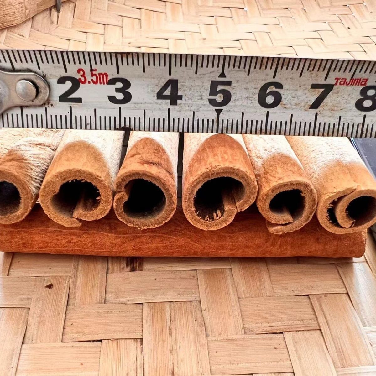 Natural cinnamon bark alternate presentation