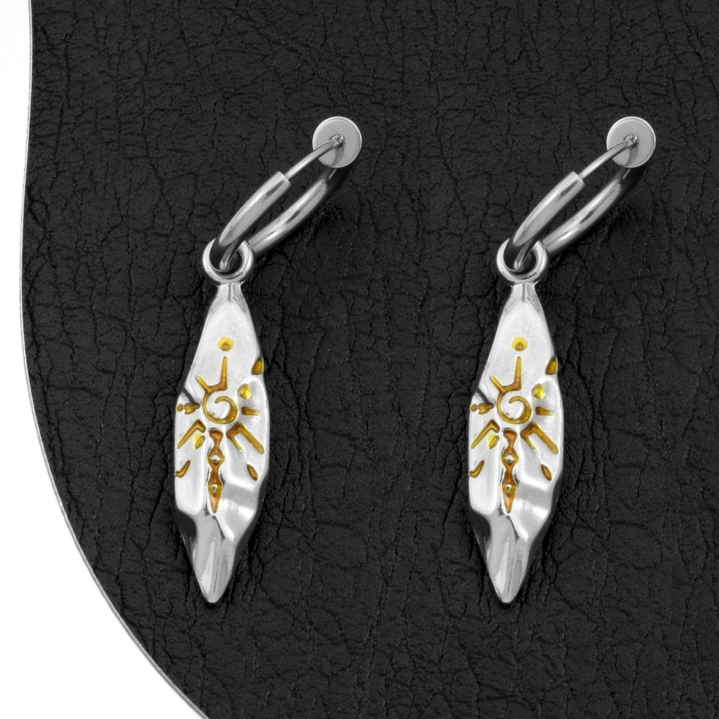 Wishing stone earring focal detail
